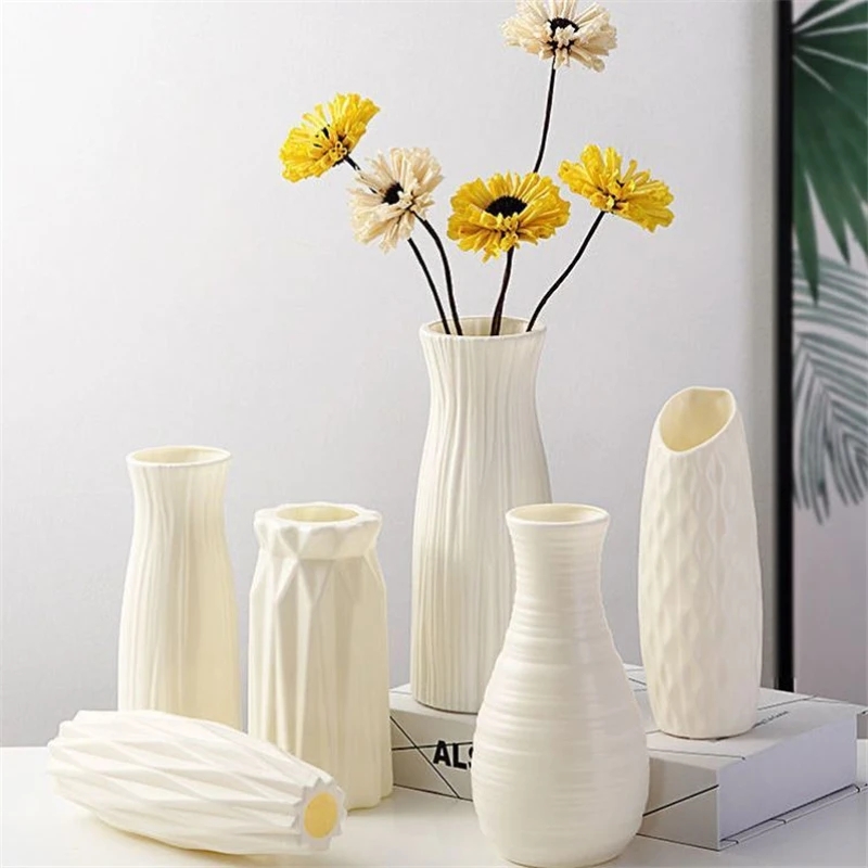 Badminton Live - Modern Flower Vase Plastic Flower Bouquet